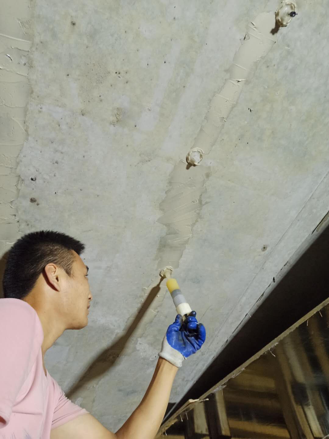 广西房屋墙体裂缝施工方法