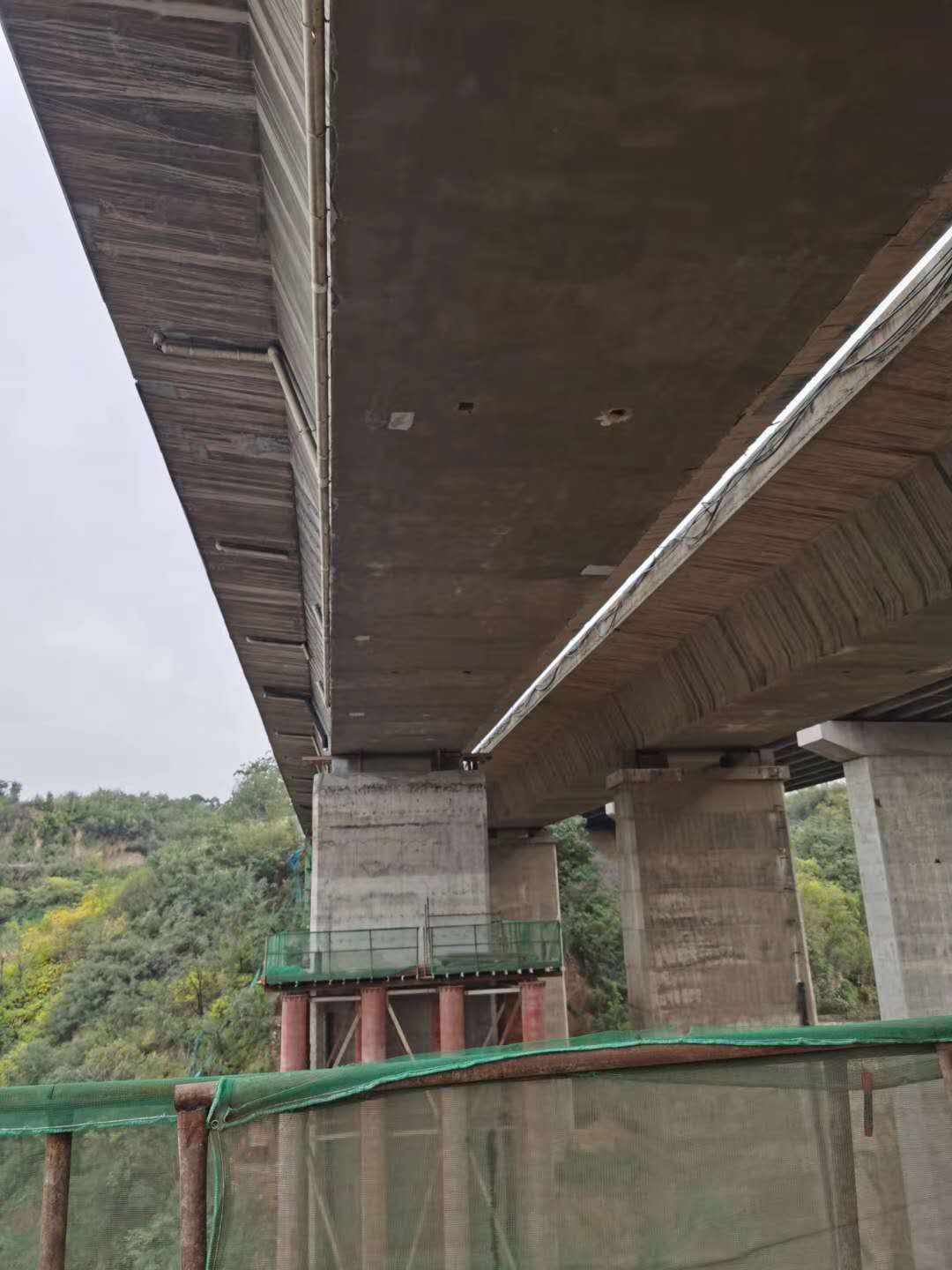 广西桥梁加固前制定可行设计方案图并用对施工方法